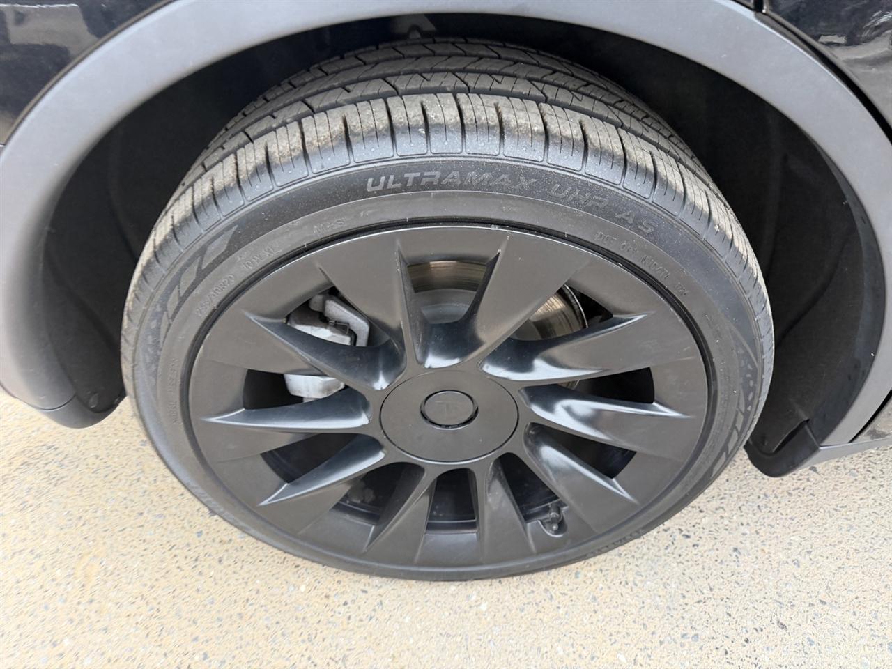 Tesla Model Y Long Range 2023