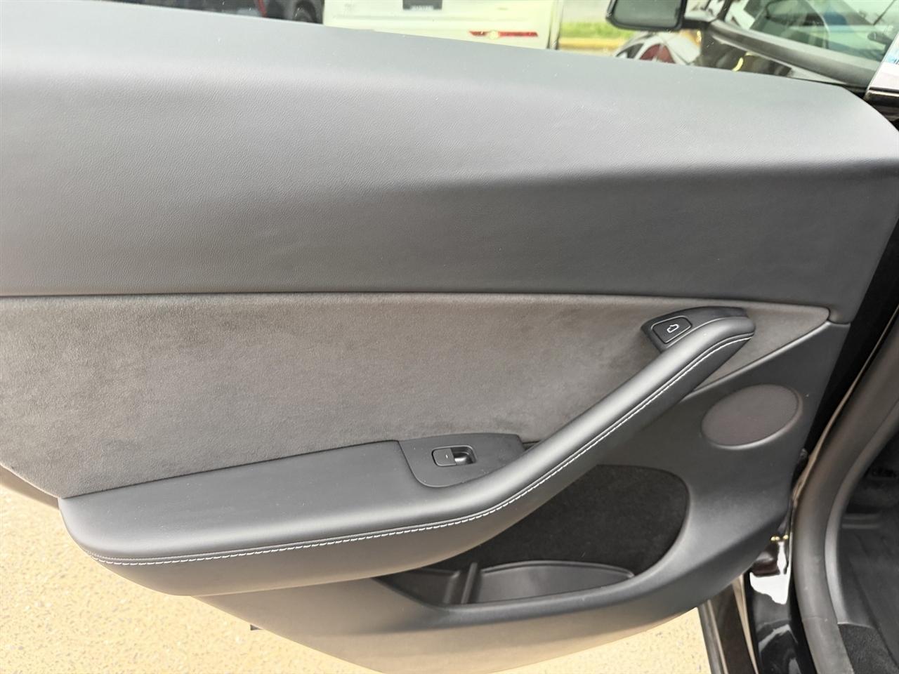 Tesla Model Y Long Range 2023