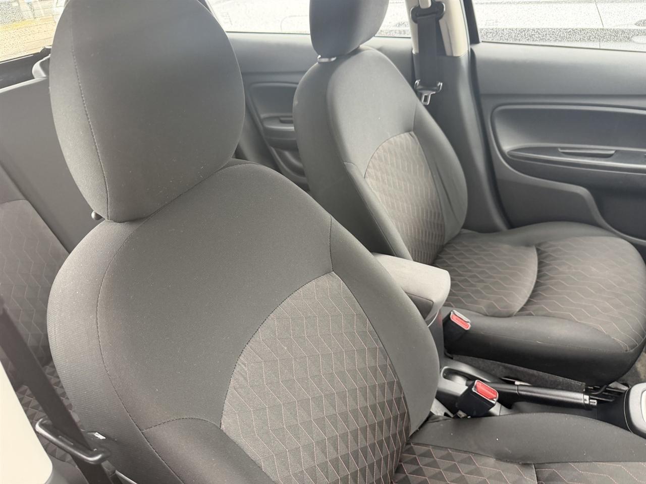 Mitsubishi Mirage Carbonite Edition CVT 2021