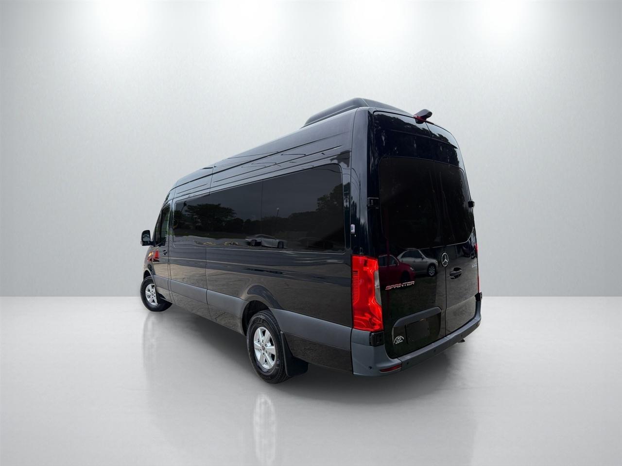 Mercedes-Benz Sprinter 2500 170-in. WB 2024