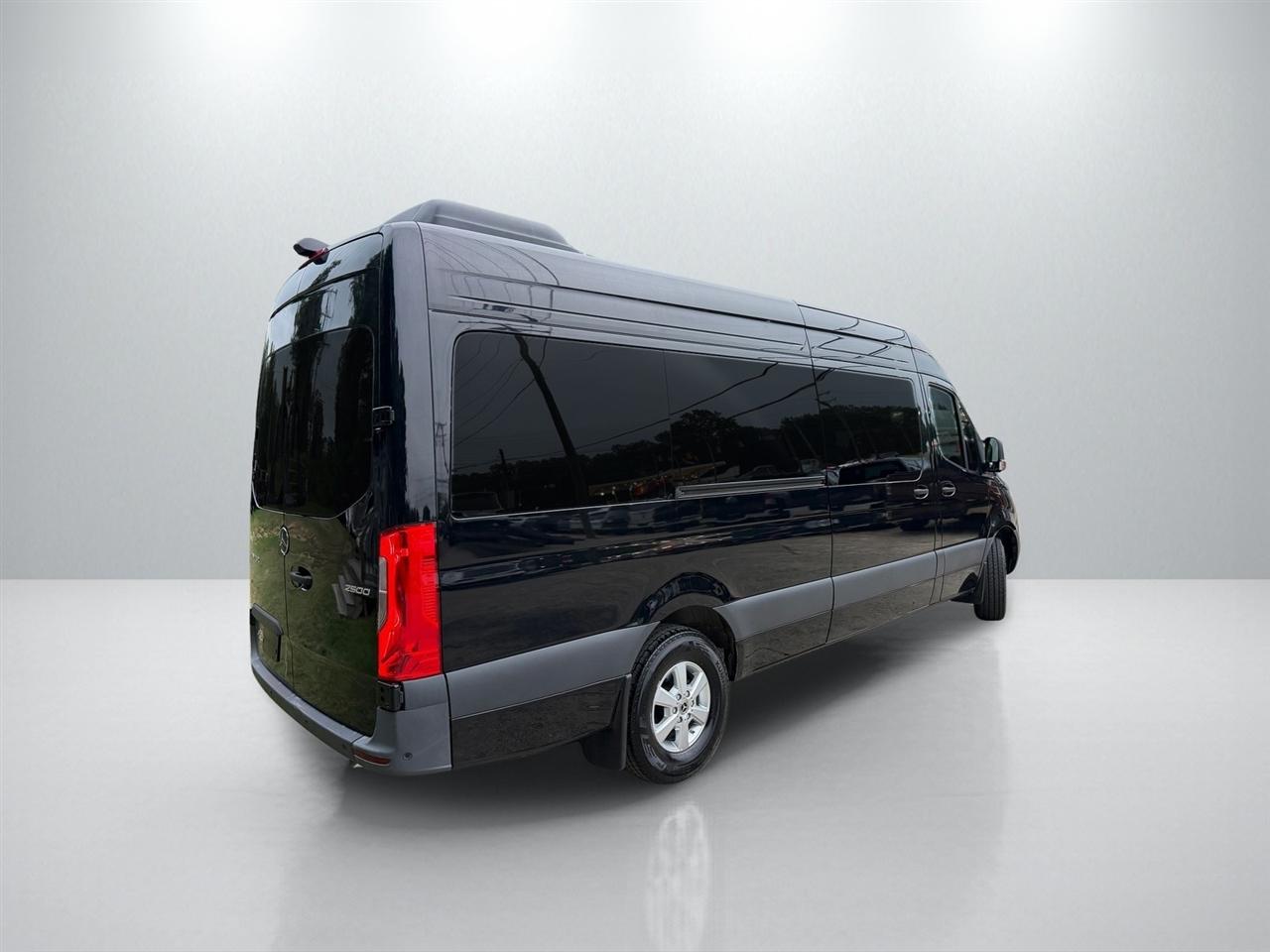 Mercedes-Benz Sprinter 2500 170-in. WB 2024