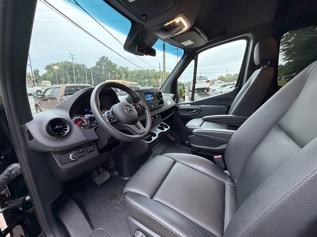 Mercedes-Benz Sprinter 2500 170-in. WB 2024