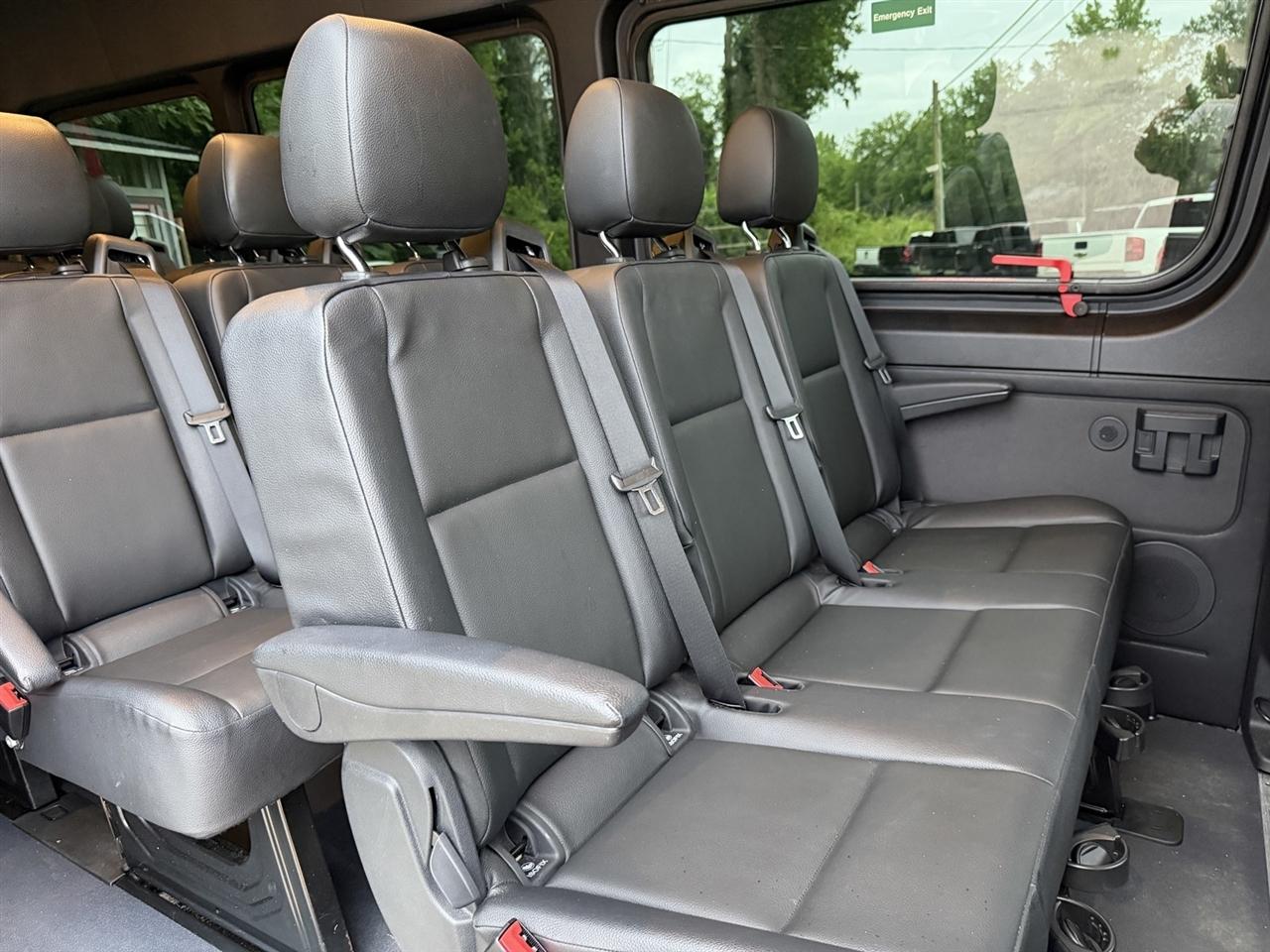 Mercedes-Benz Sprinter 2500 170-in. WB 2024