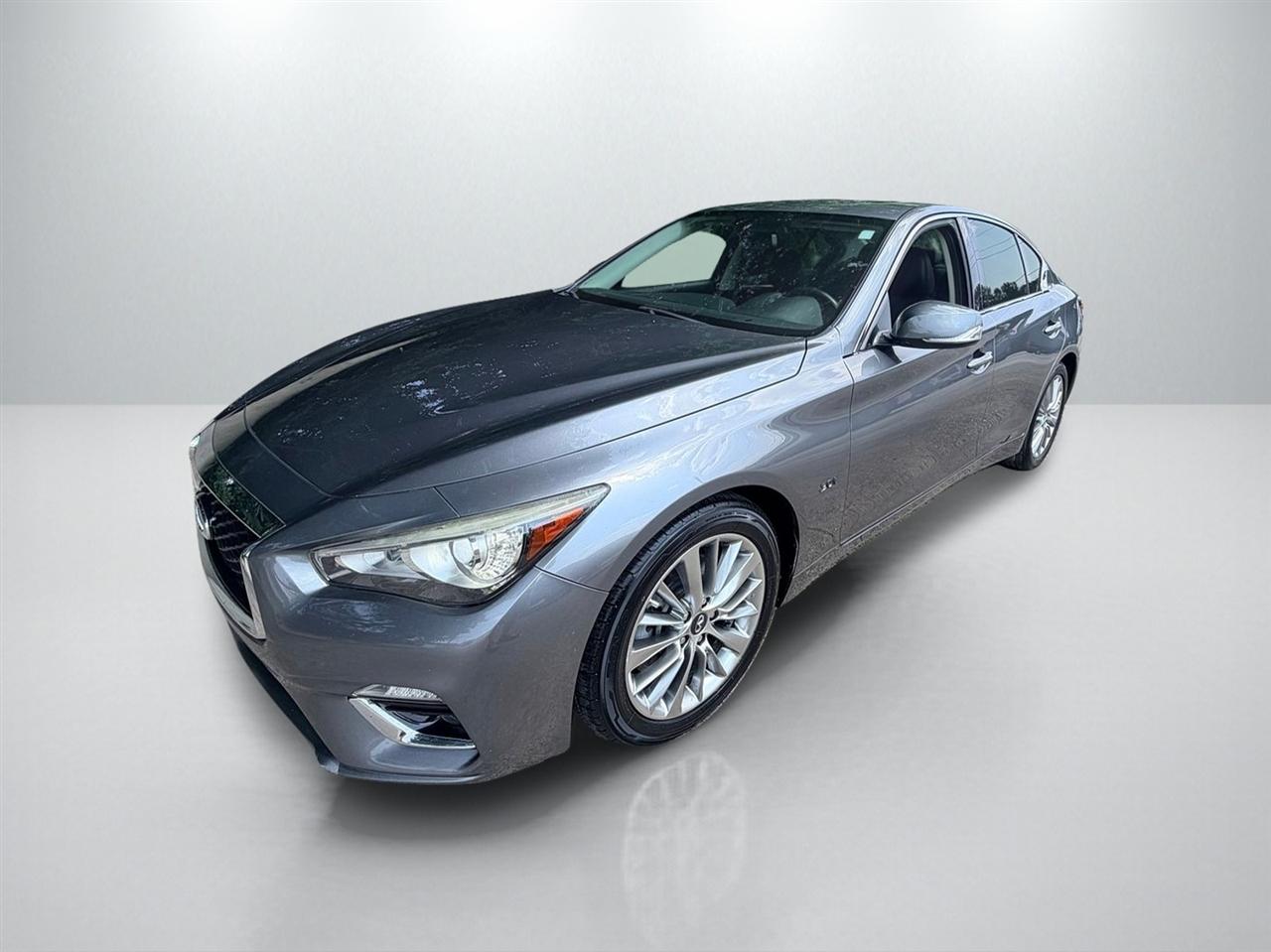 Infiniti Q50 3.0t LUXE AWD 2018