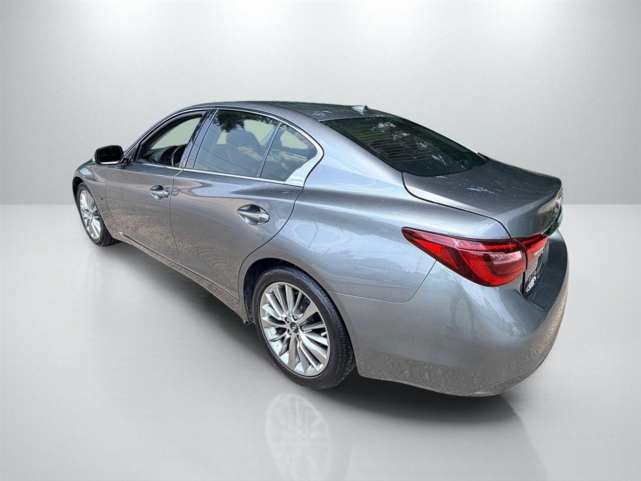 Infiniti Q50 3.0t LUXE AWD 2018