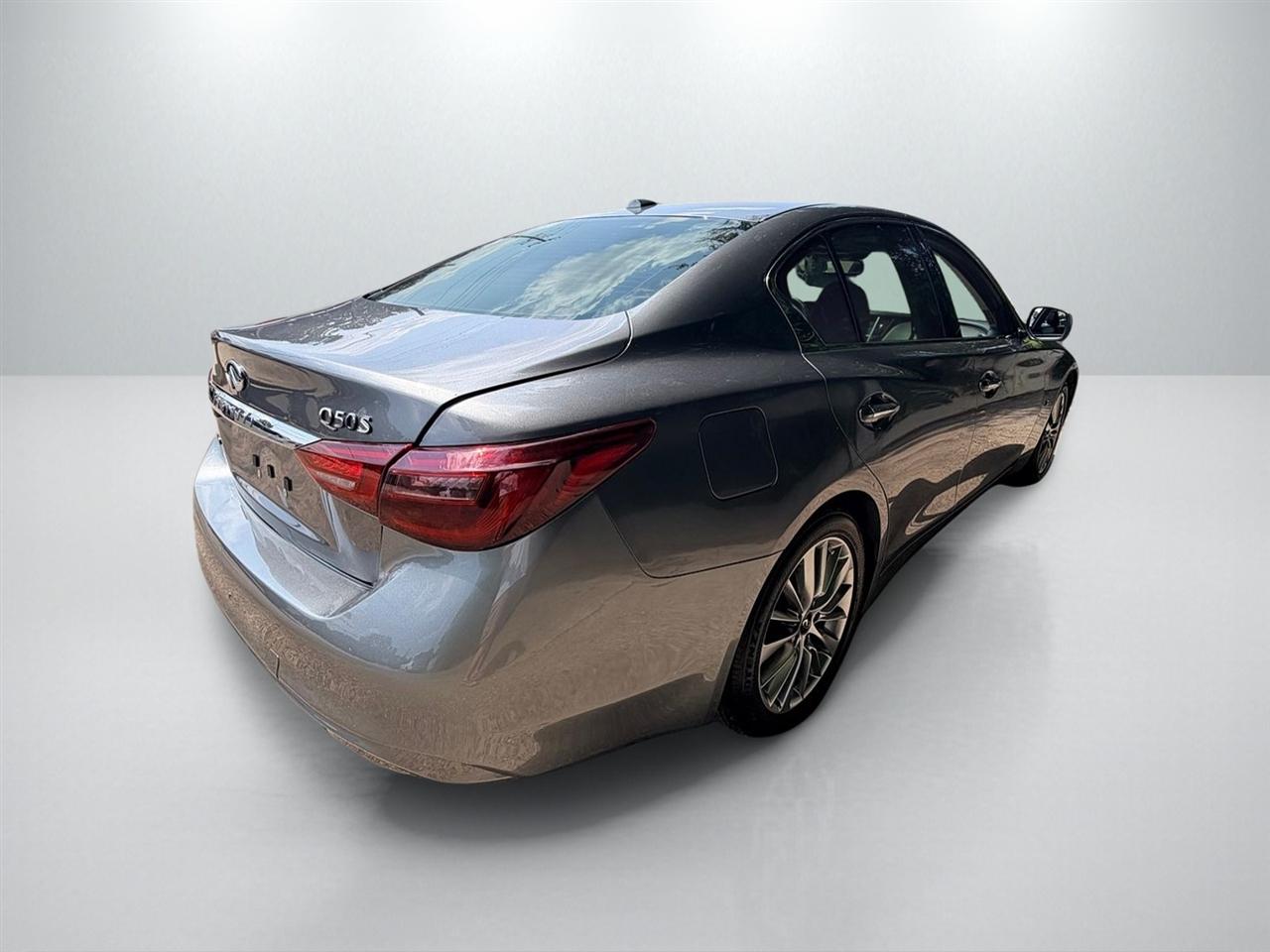 Infiniti Q50 3.0t LUXE AWD 2018