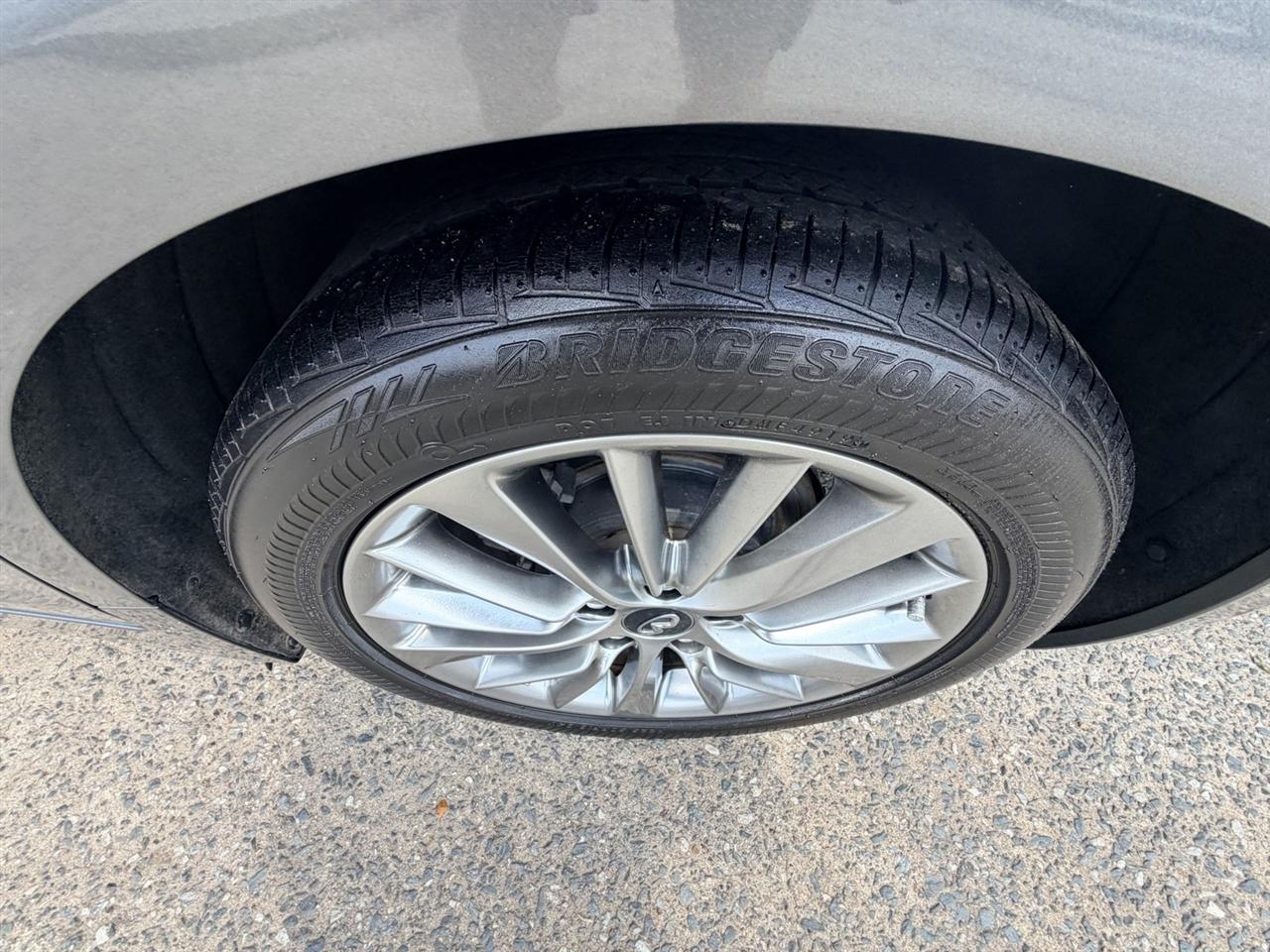 Infiniti Q50 3.0t LUXE AWD 2018