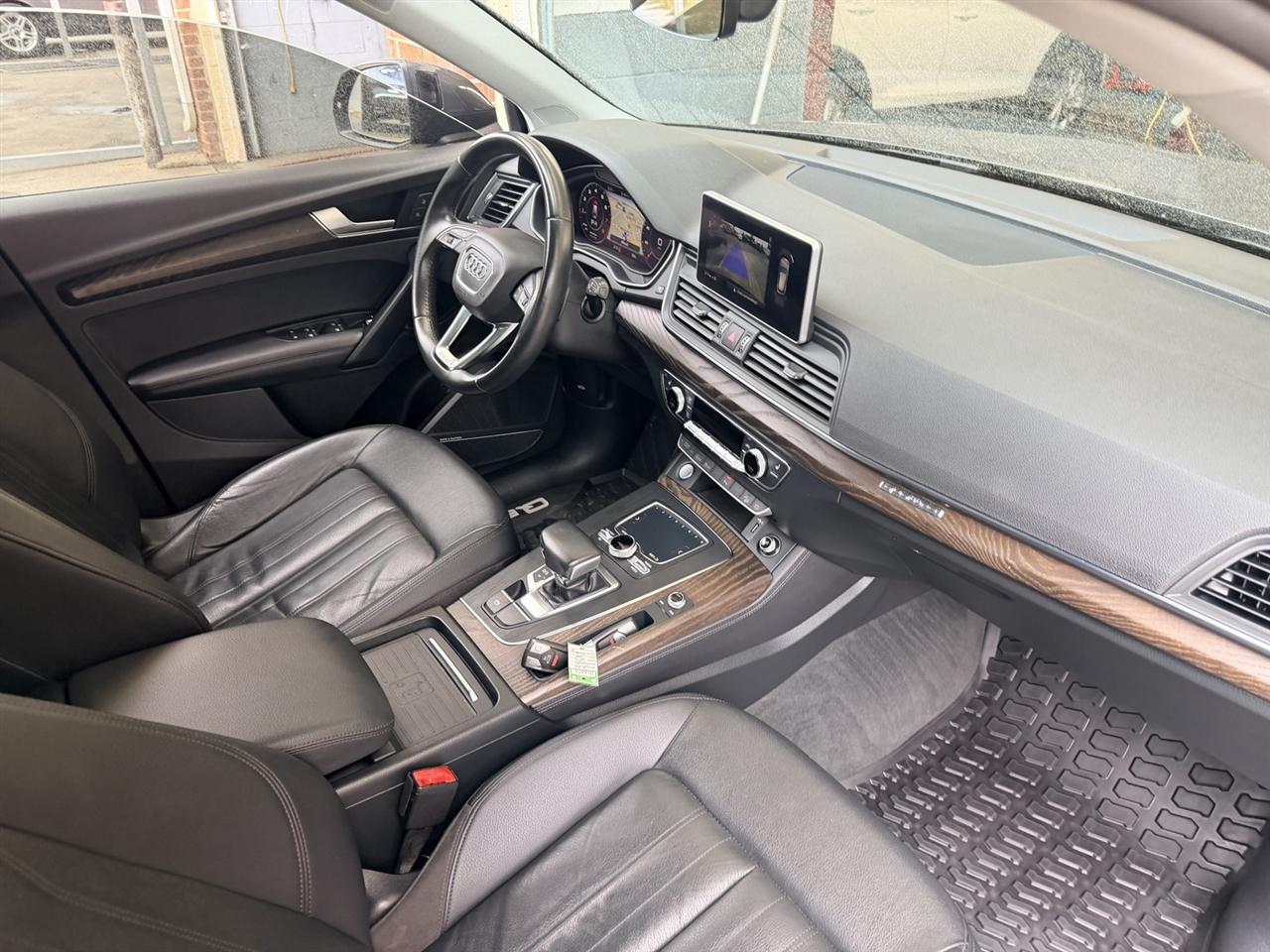 Audi Q5 2.0T Premium Plus quattro 2019