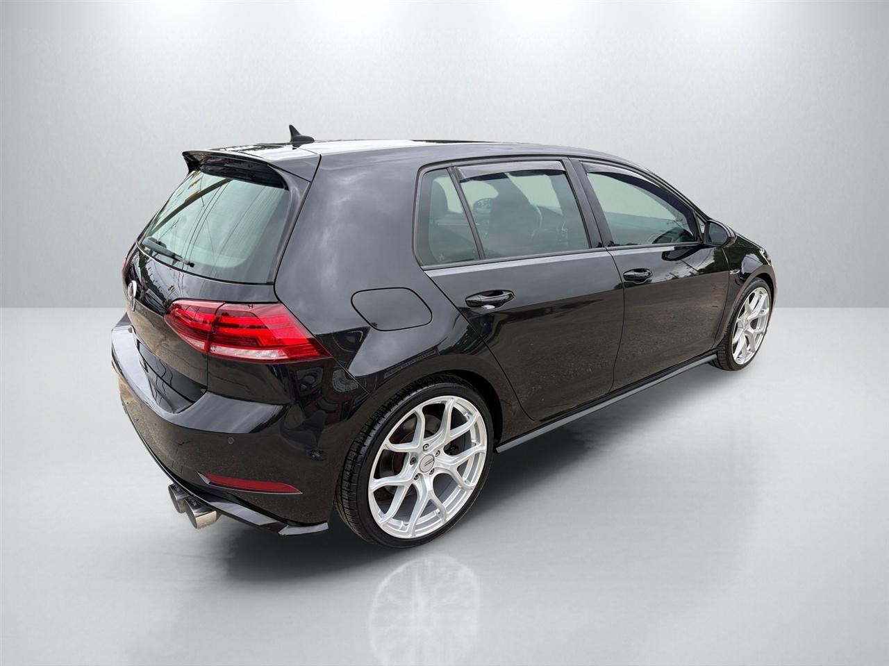 Volkswagen Golf R DCS and Navigation 7A 2018