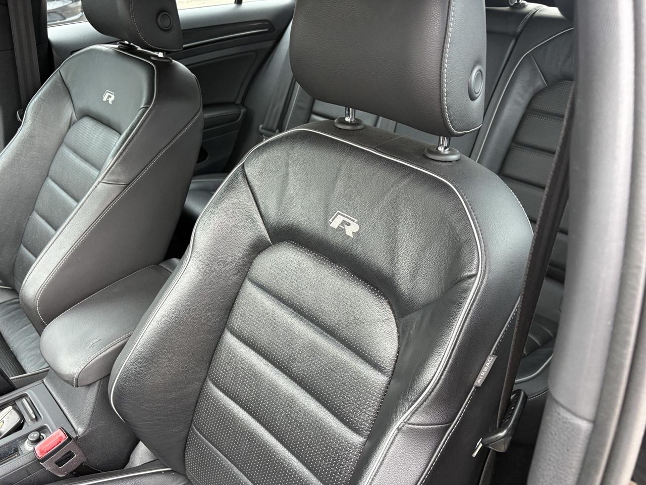 Volkswagen Golf R DCS and Navigation 7A 2018