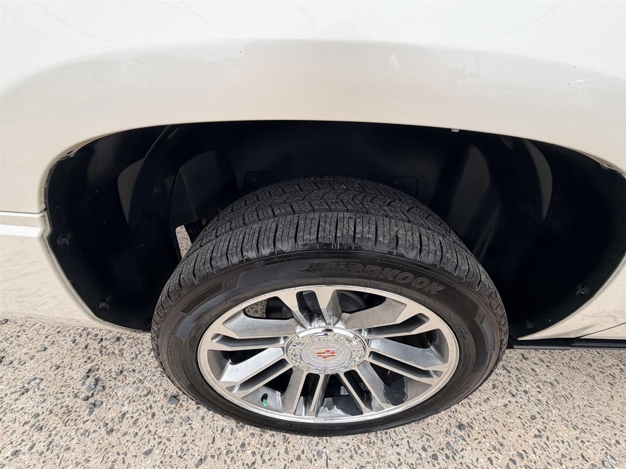 Cadillac Escalade ESV 2WD Premium 2013