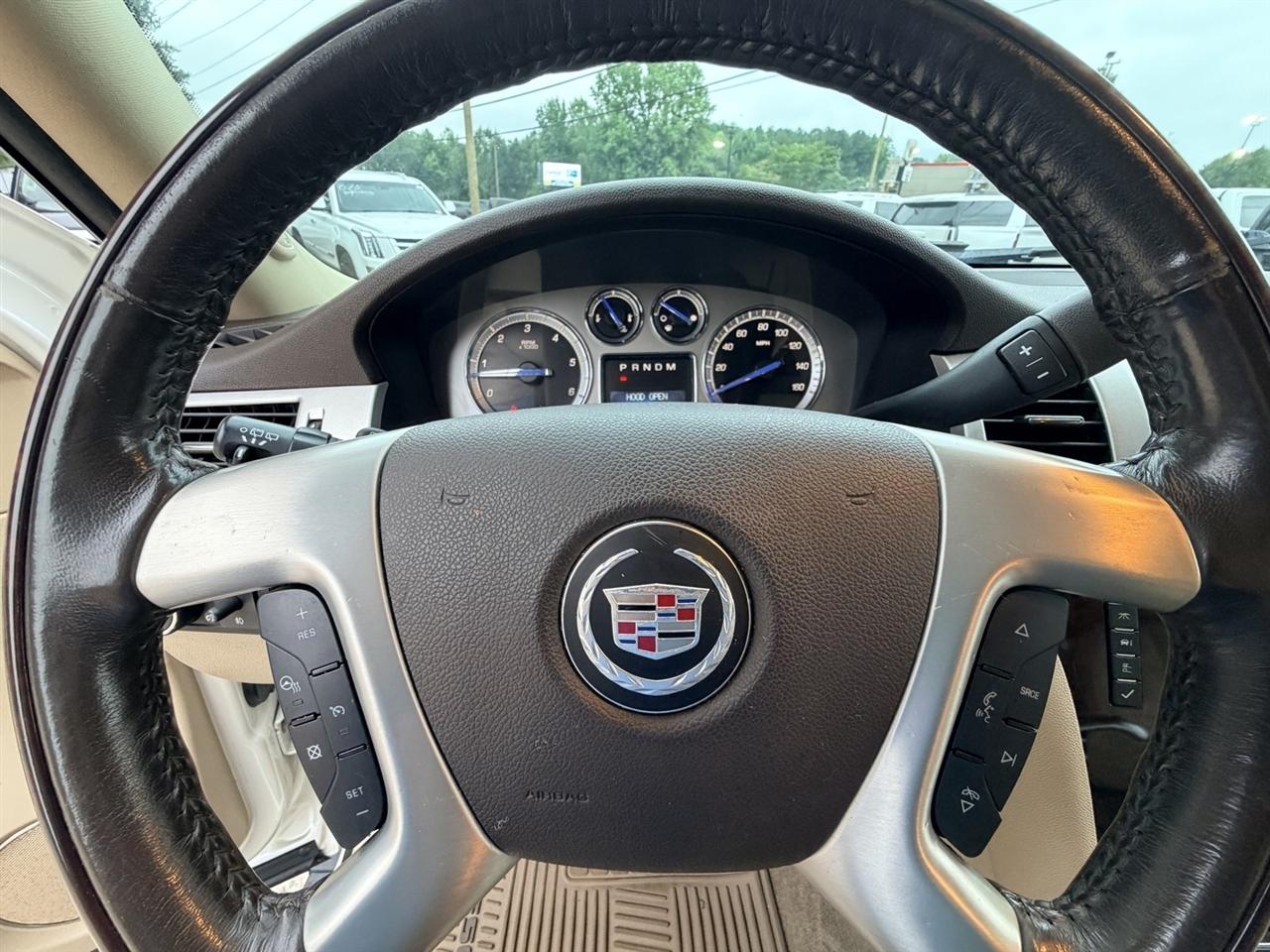 Cadillac Escalade ESV 2WD Premium 2013