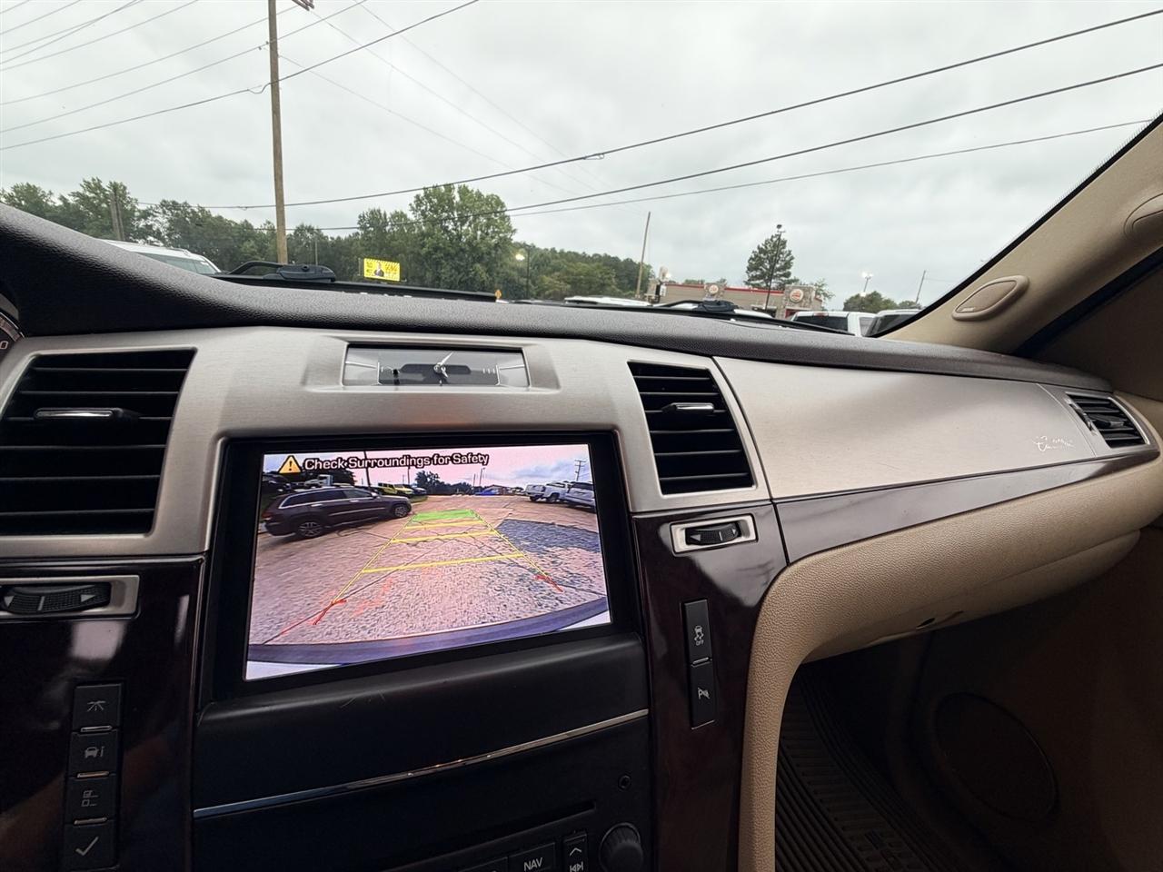 Cadillac Escalade ESV 2WD Premium 2013