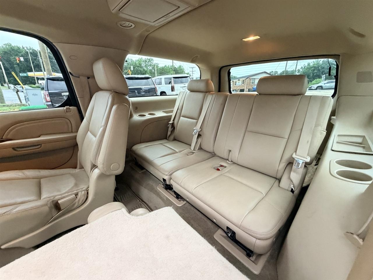 Cadillac Escalade ESV 2WD Premium 2013