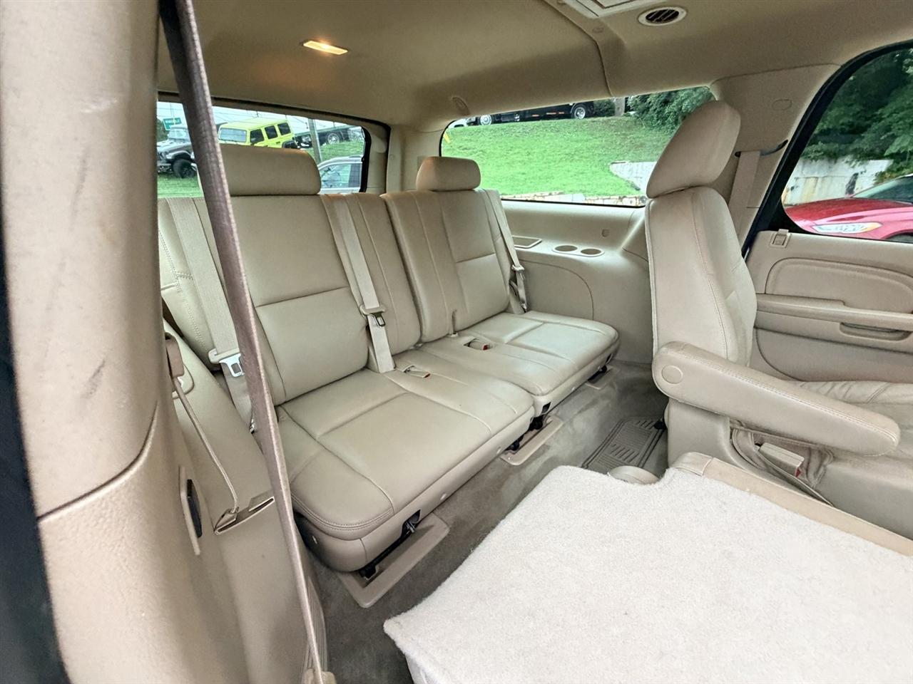 Cadillac Escalade ESV 2WD Premium 2013