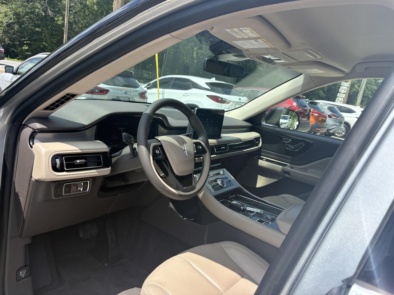 Lincoln Aviator Standard RWD 2023