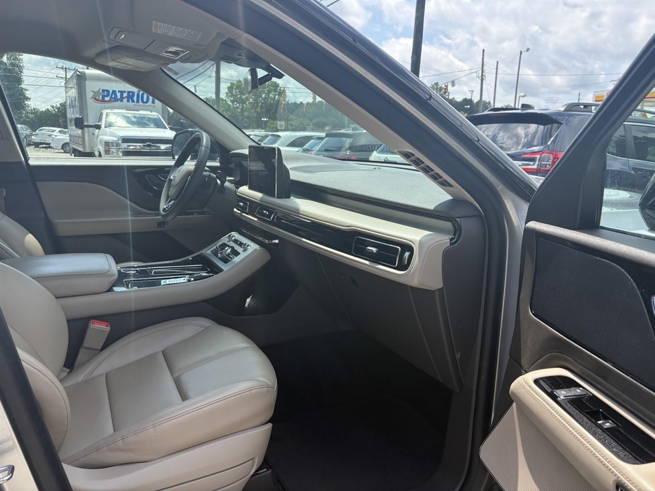 Lincoln Aviator Standard RWD 2023