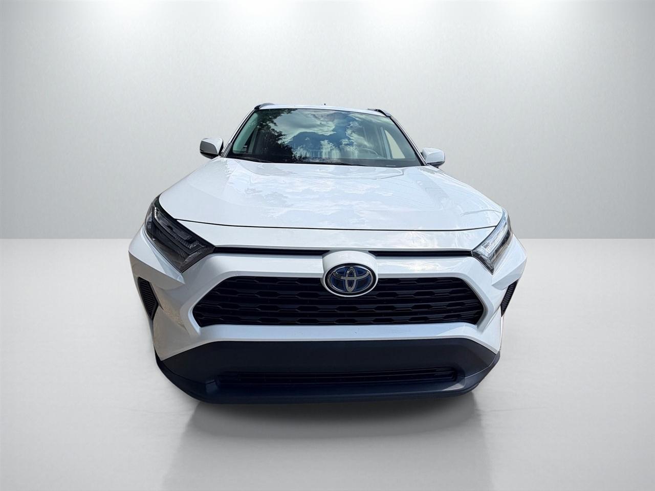 Toyota RAV4 Hybrid XLE 2023