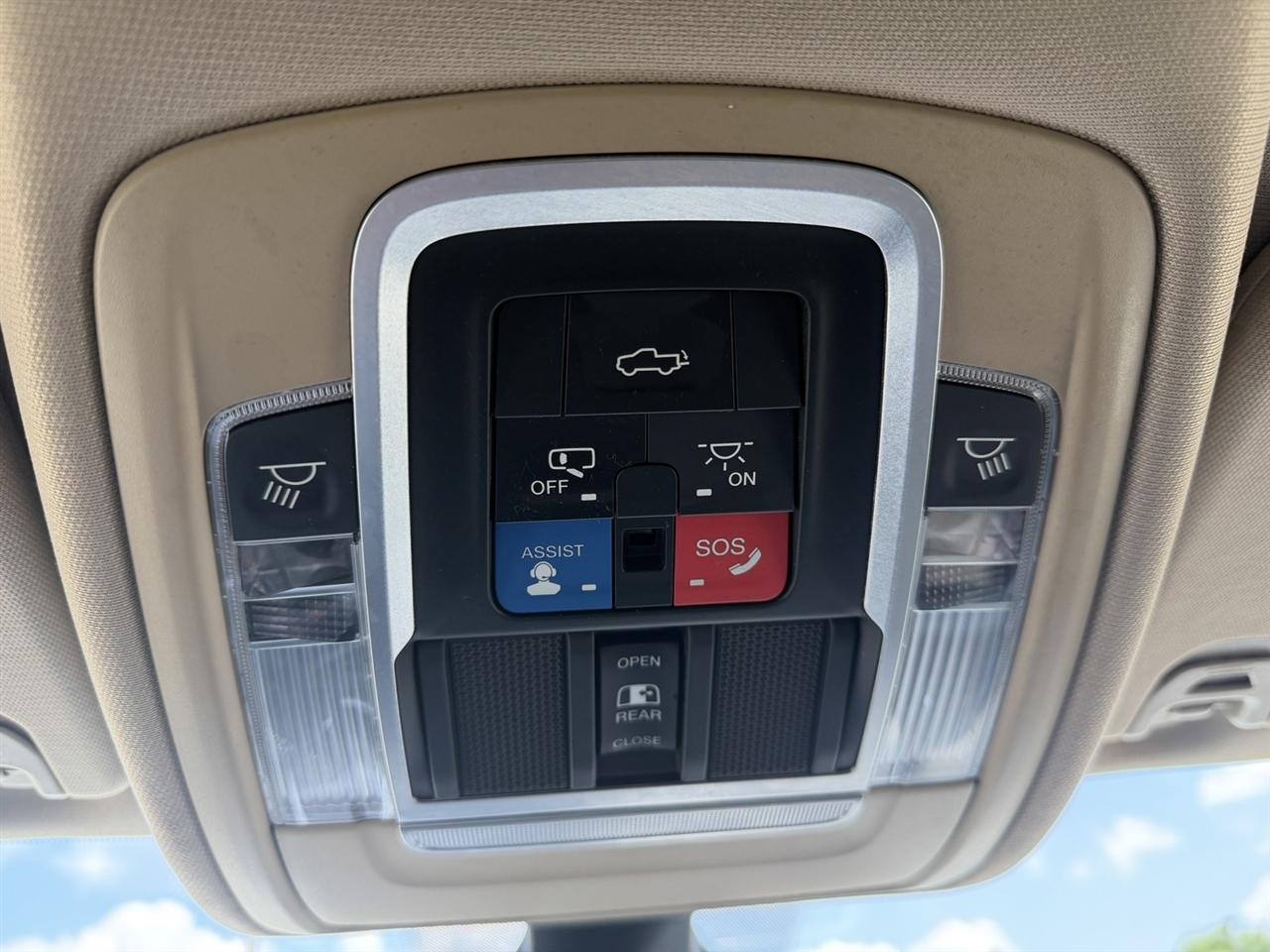 RAM 1500 Laramie Crew Cab LWB 4WD 2019