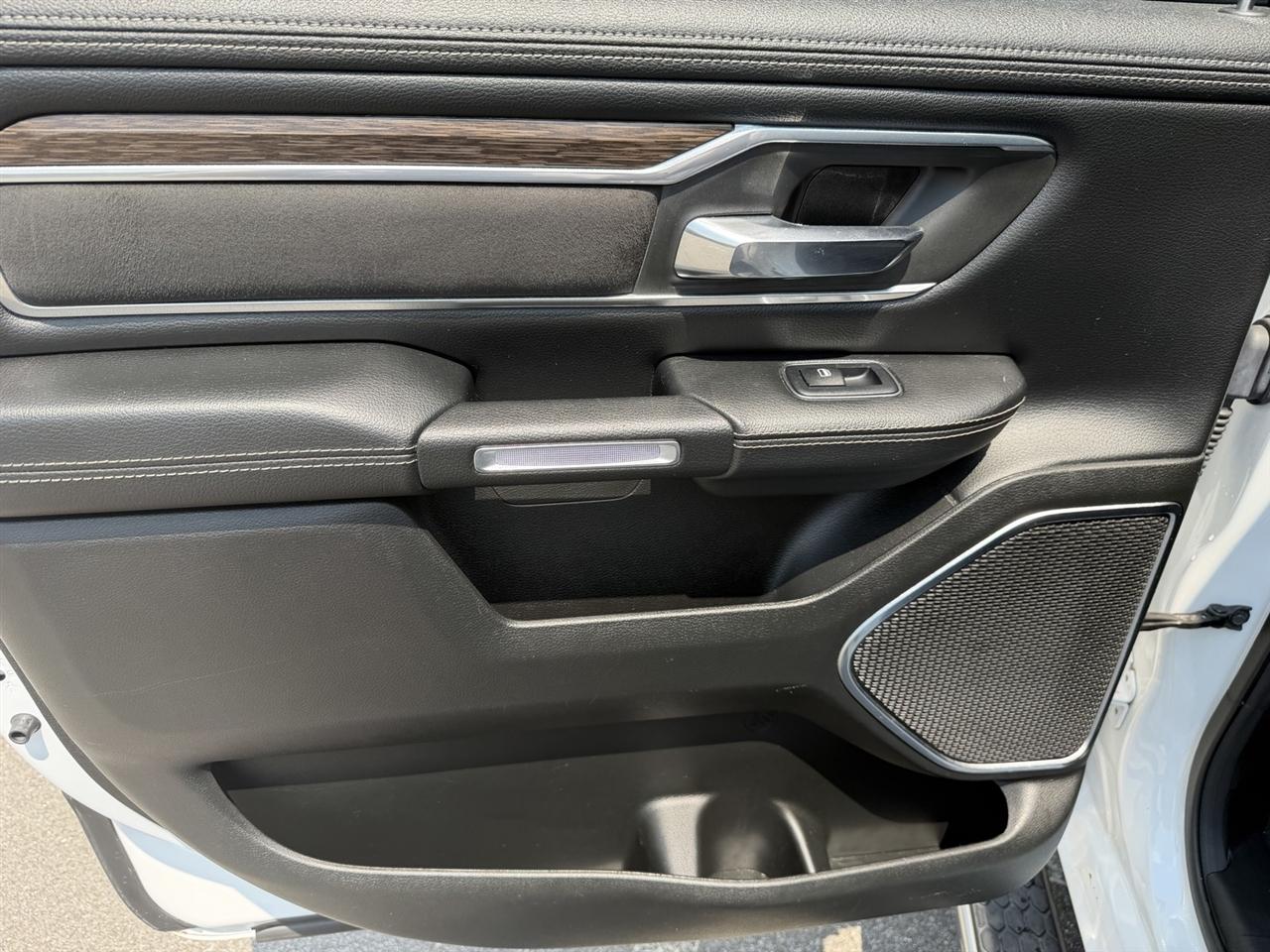 RAM 1500 Laramie Crew Cab LWB 4WD 2019
