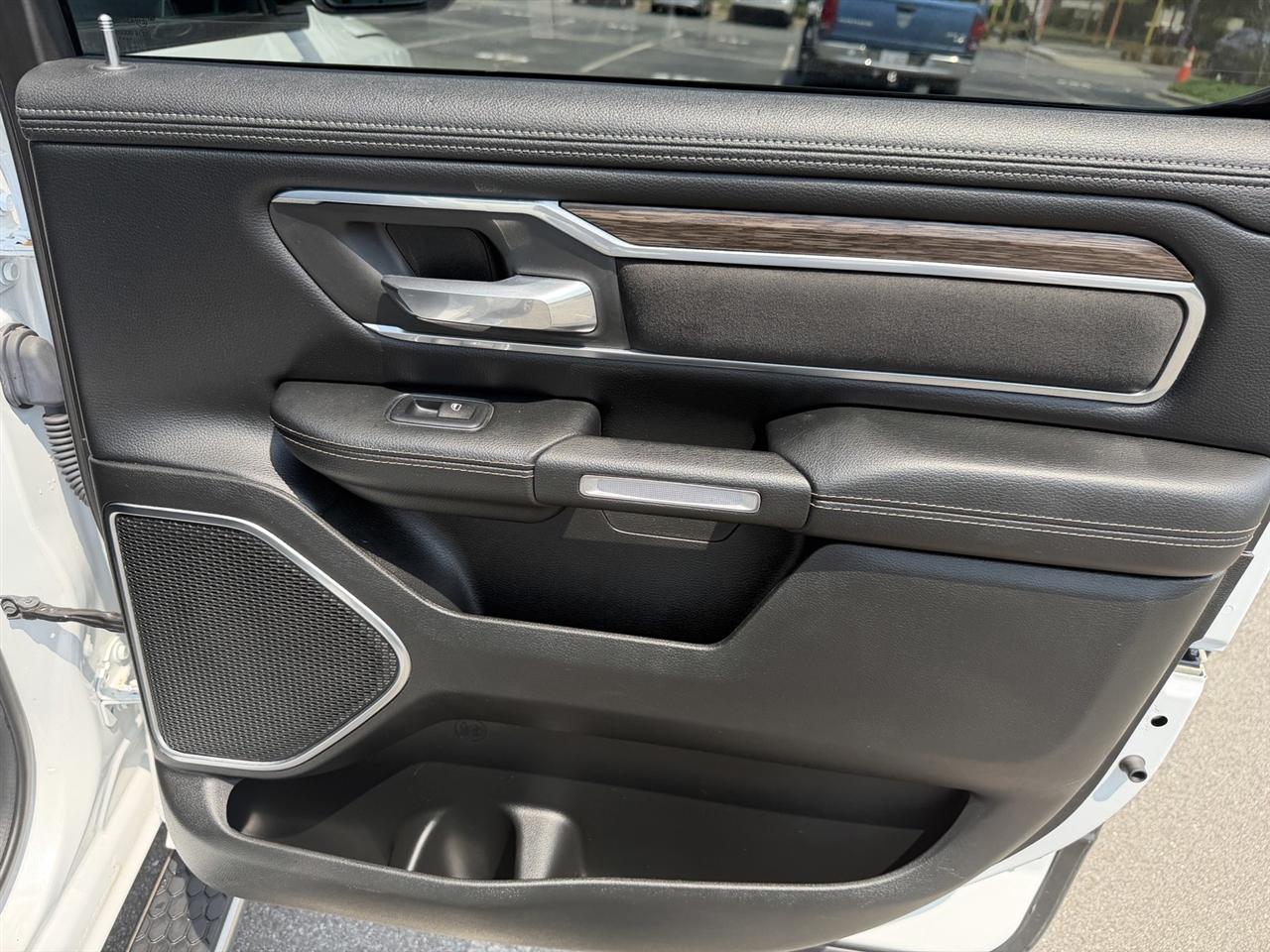 RAM 1500 Laramie Crew Cab LWB 4WD 2019