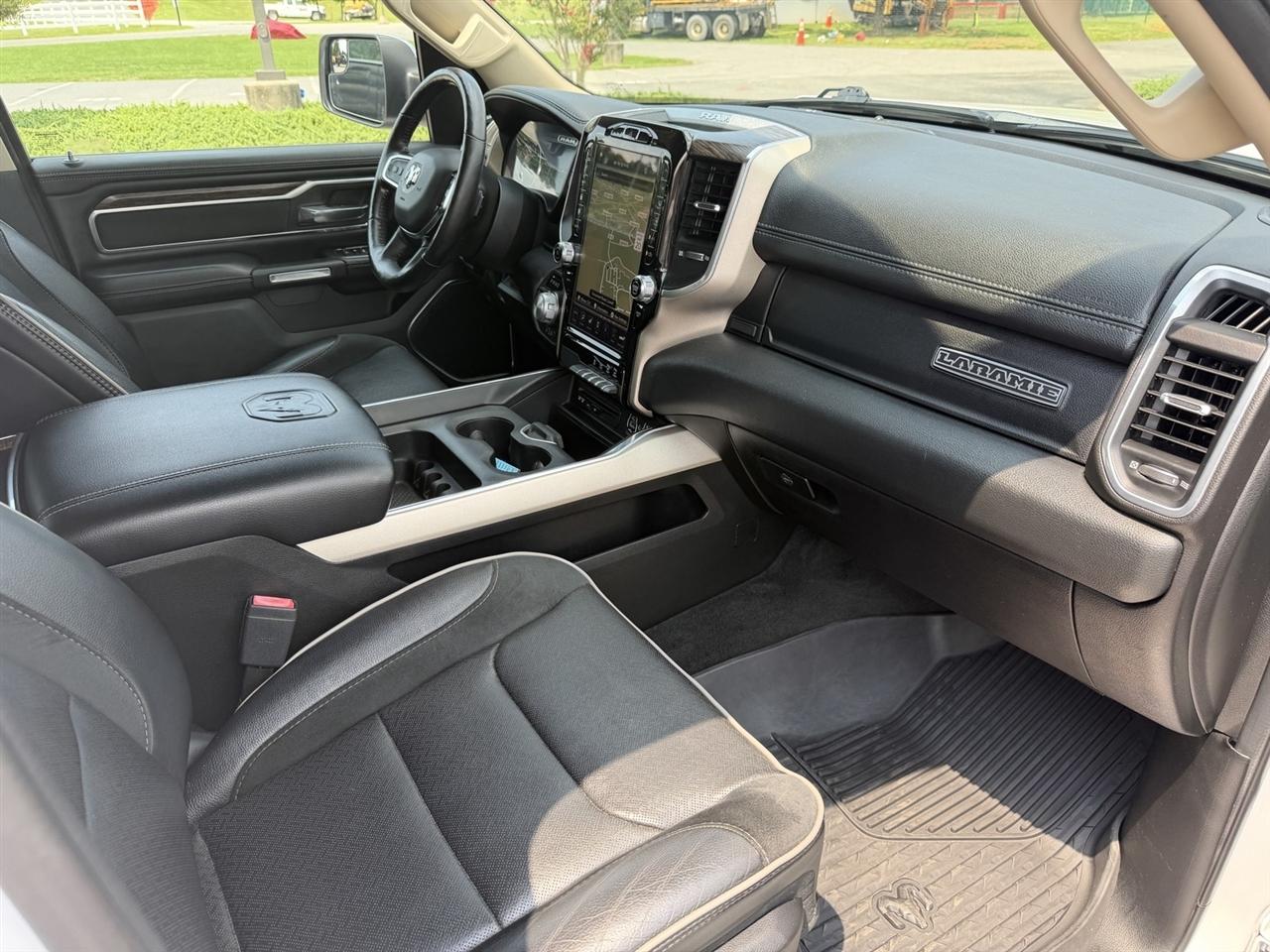 RAM 1500 Laramie Crew Cab LWB 4WD 2019