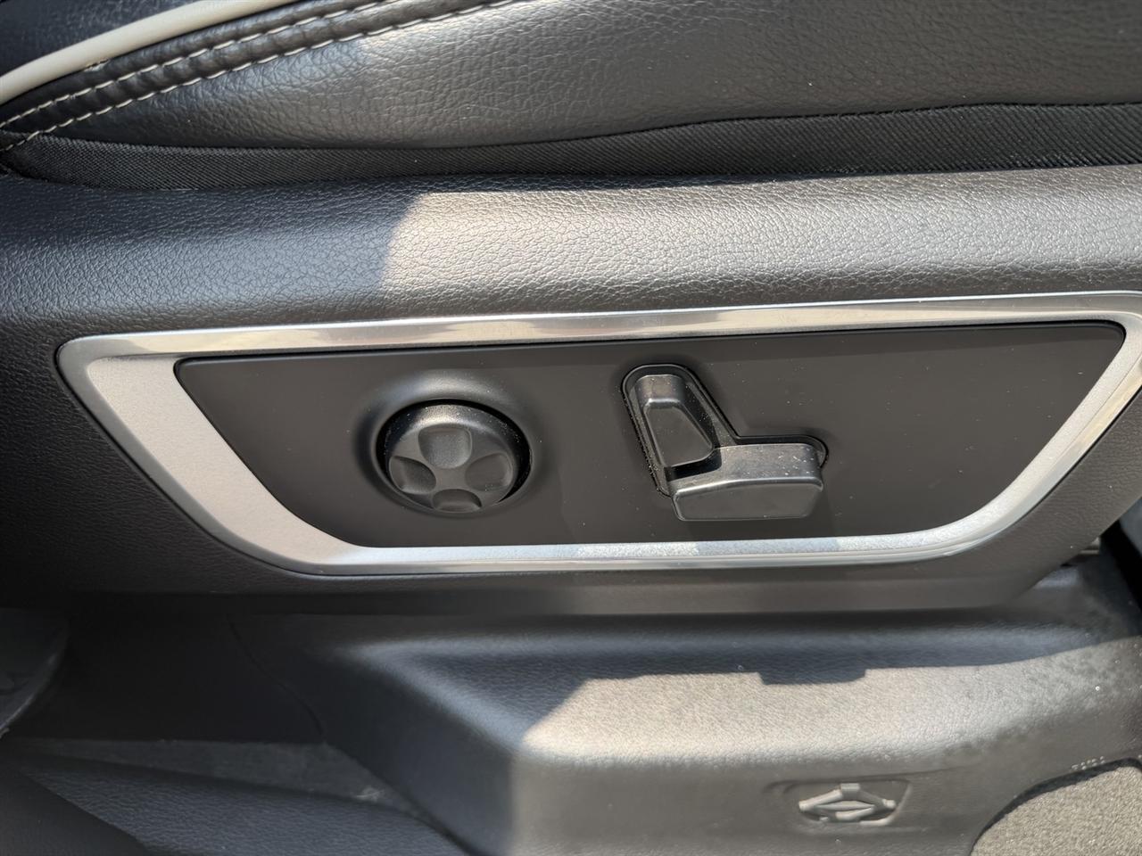 RAM 1500 Laramie Crew Cab LWB 4WD 2019