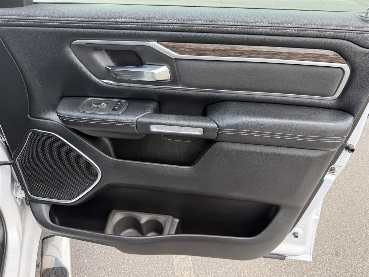 RAM 1500 Laramie Crew Cab LWB 4WD 2019