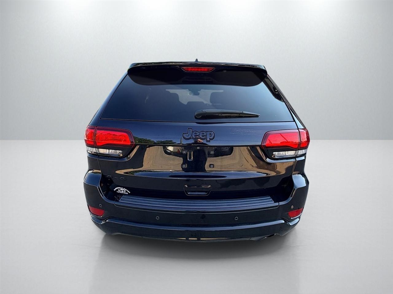 Jeep Grand Cherokee Laredo 4WD 2018