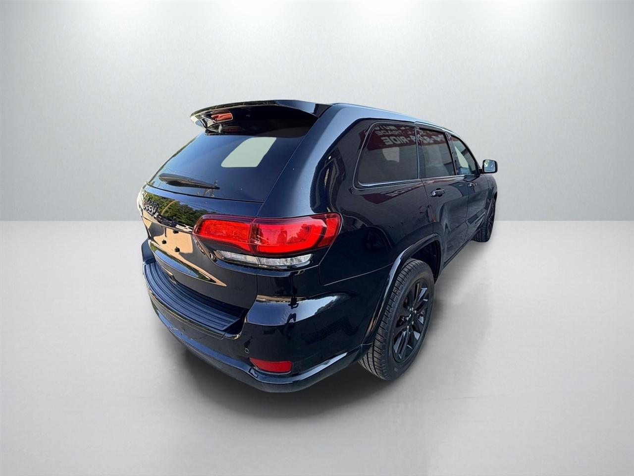 Jeep Grand Cherokee Laredo 4WD 2018