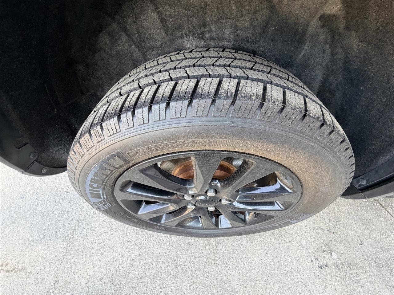 Jeep Grand Cherokee Laredo 4WD 2018