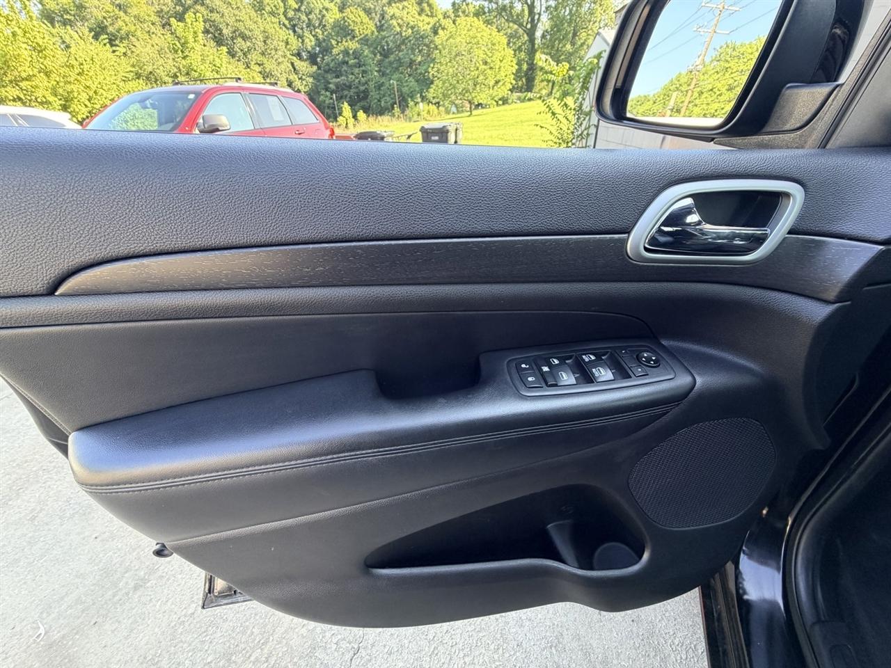 Jeep Grand Cherokee Laredo 4WD 2018