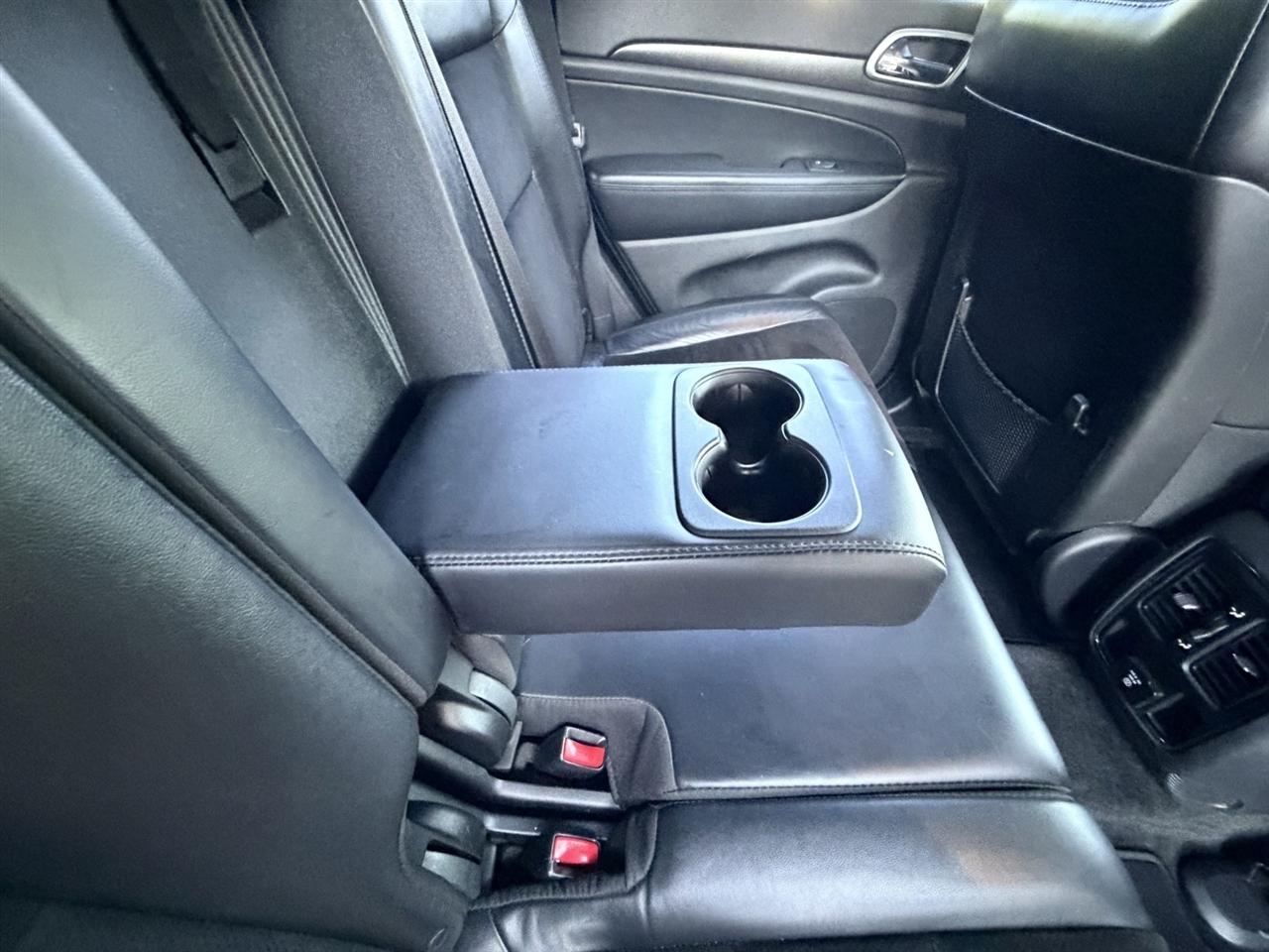 Jeep Grand Cherokee Laredo 4WD 2018