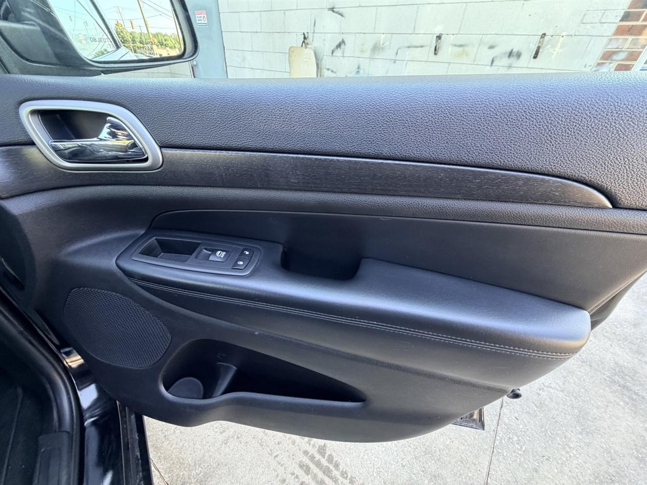 Jeep Grand Cherokee Laredo 4WD 2018