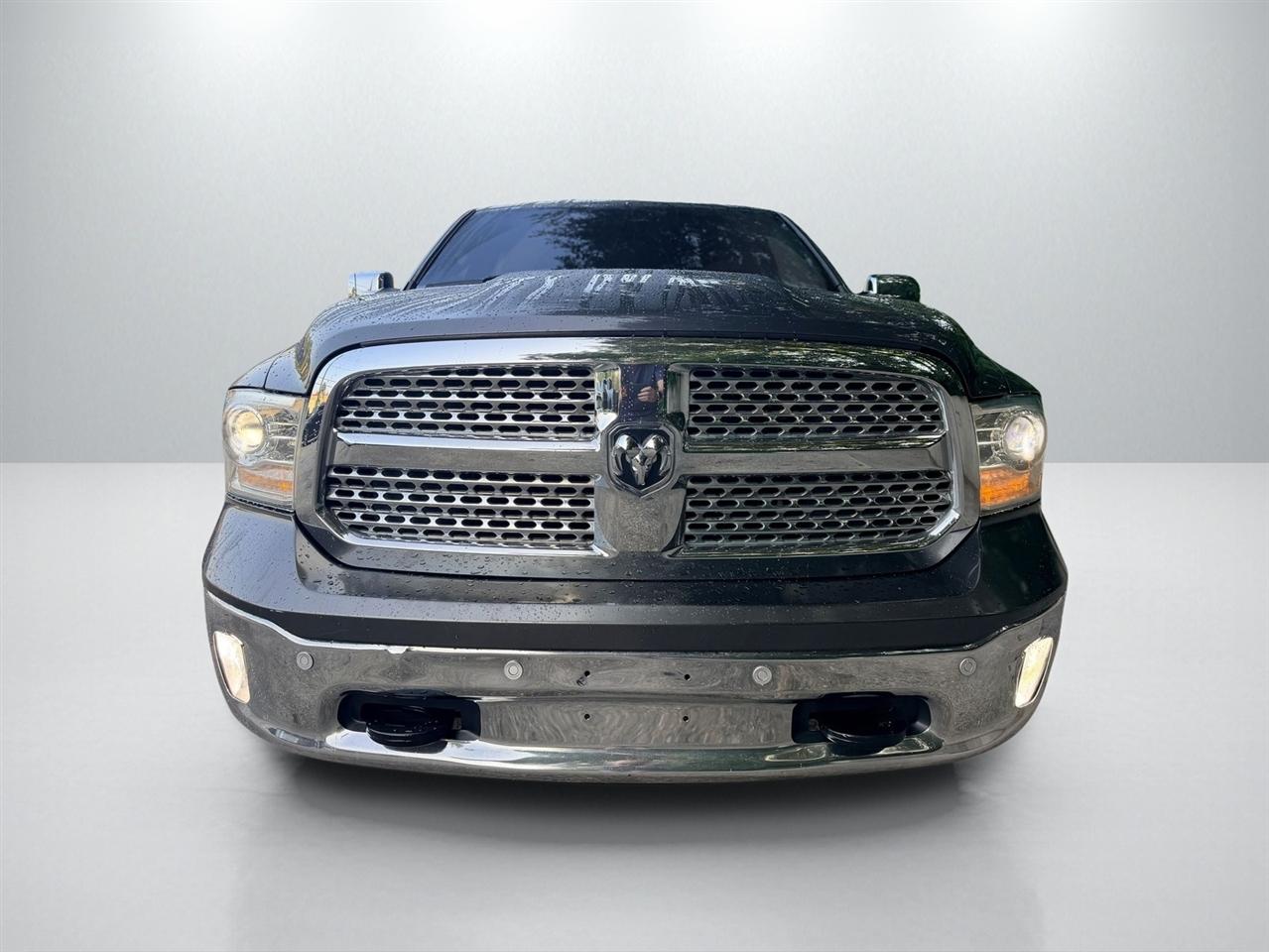 RAM 1500 Laramie Crew Cab 4WD 2018