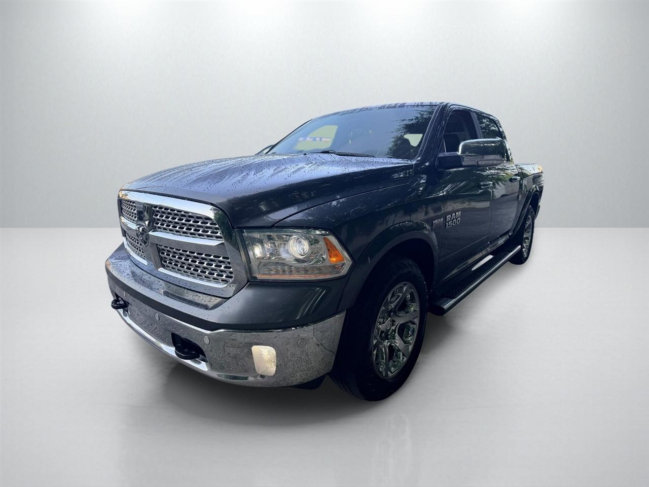 RAM 1500 Laramie Crew Cab 4WD 2018