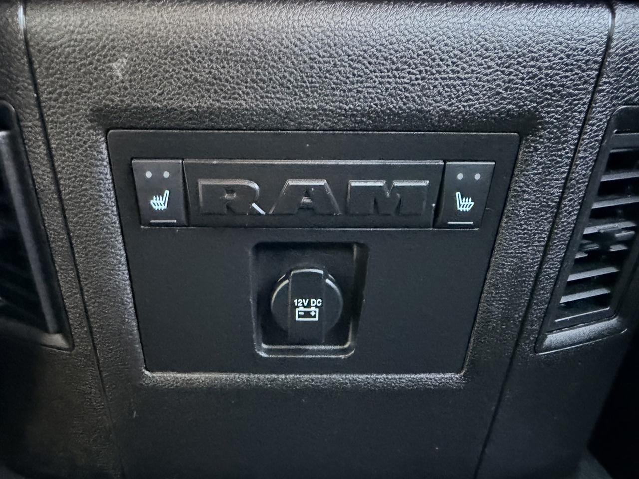 RAM 1500 Laramie Crew Cab 4WD 2018