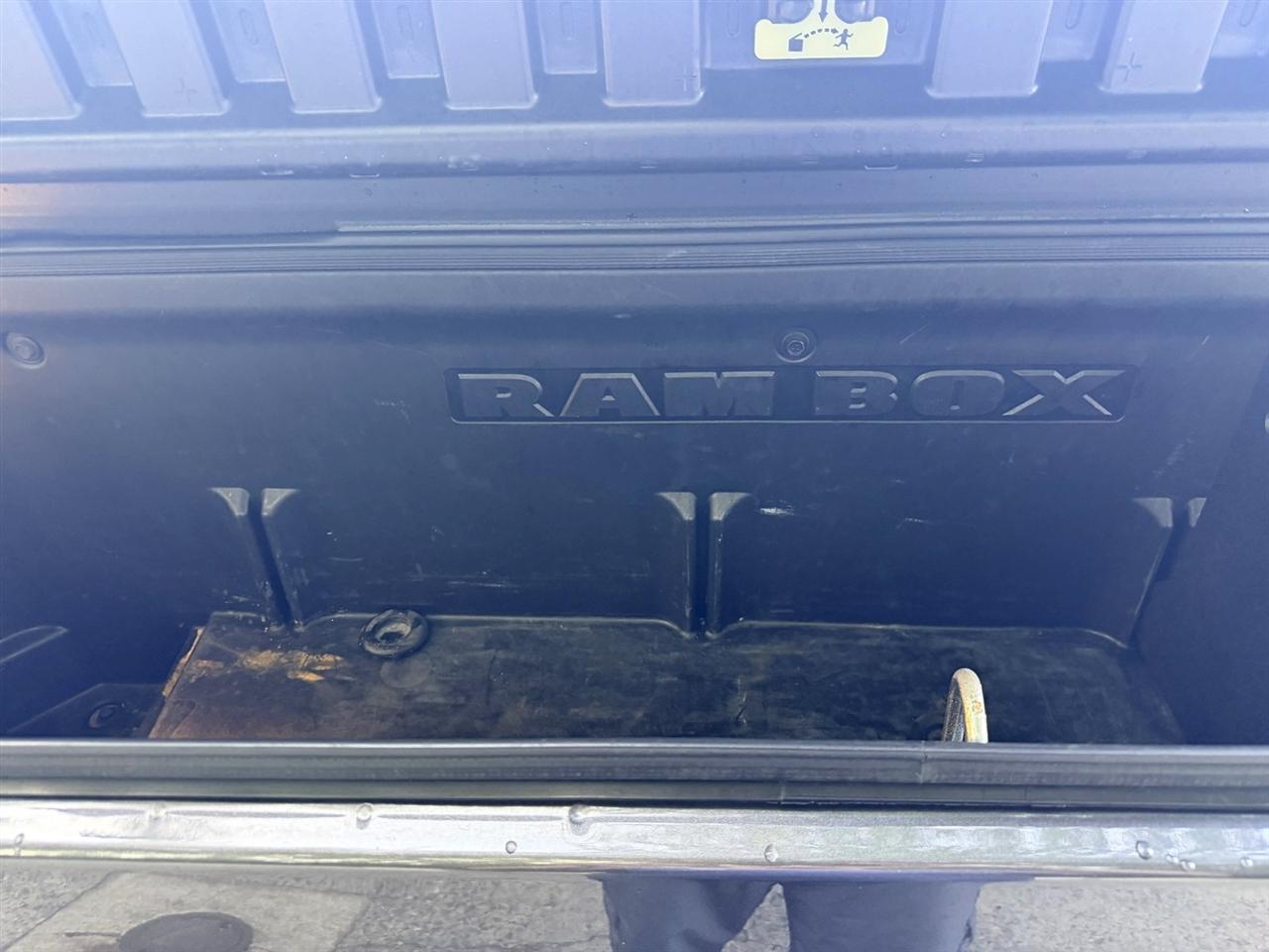 RAM 1500 Laramie Crew Cab 4WD 2018