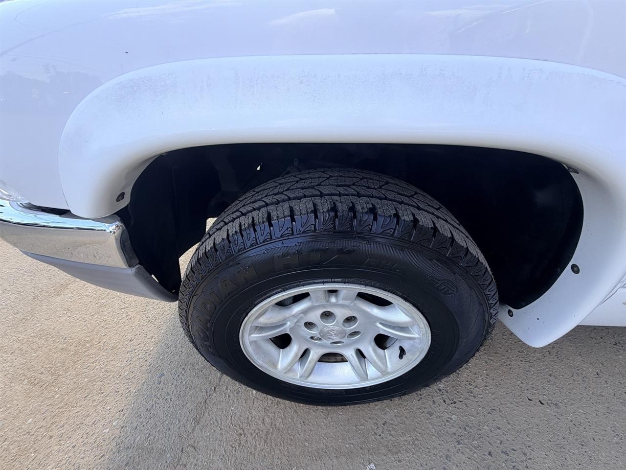Dodge Dakota SLT Quad Cab 2WD 2004
