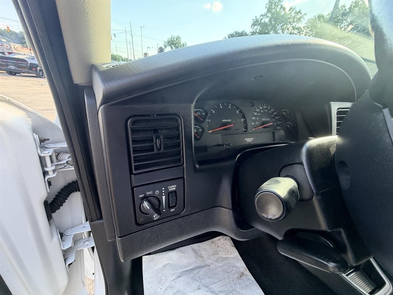 Dodge Dakota SLT Quad Cab 2WD 2004