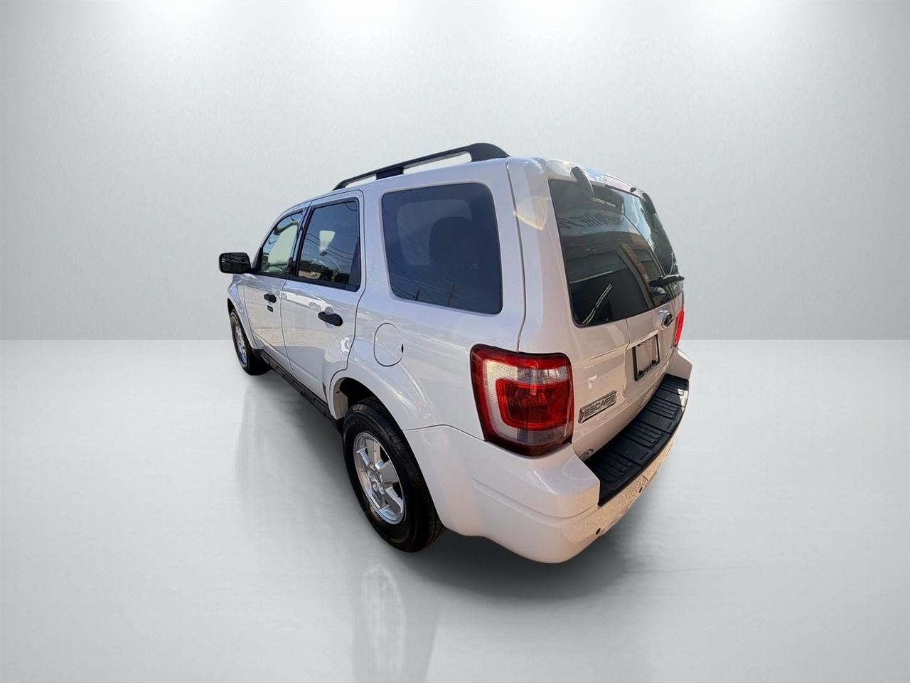 Ford Escape XLT 4WD 2012