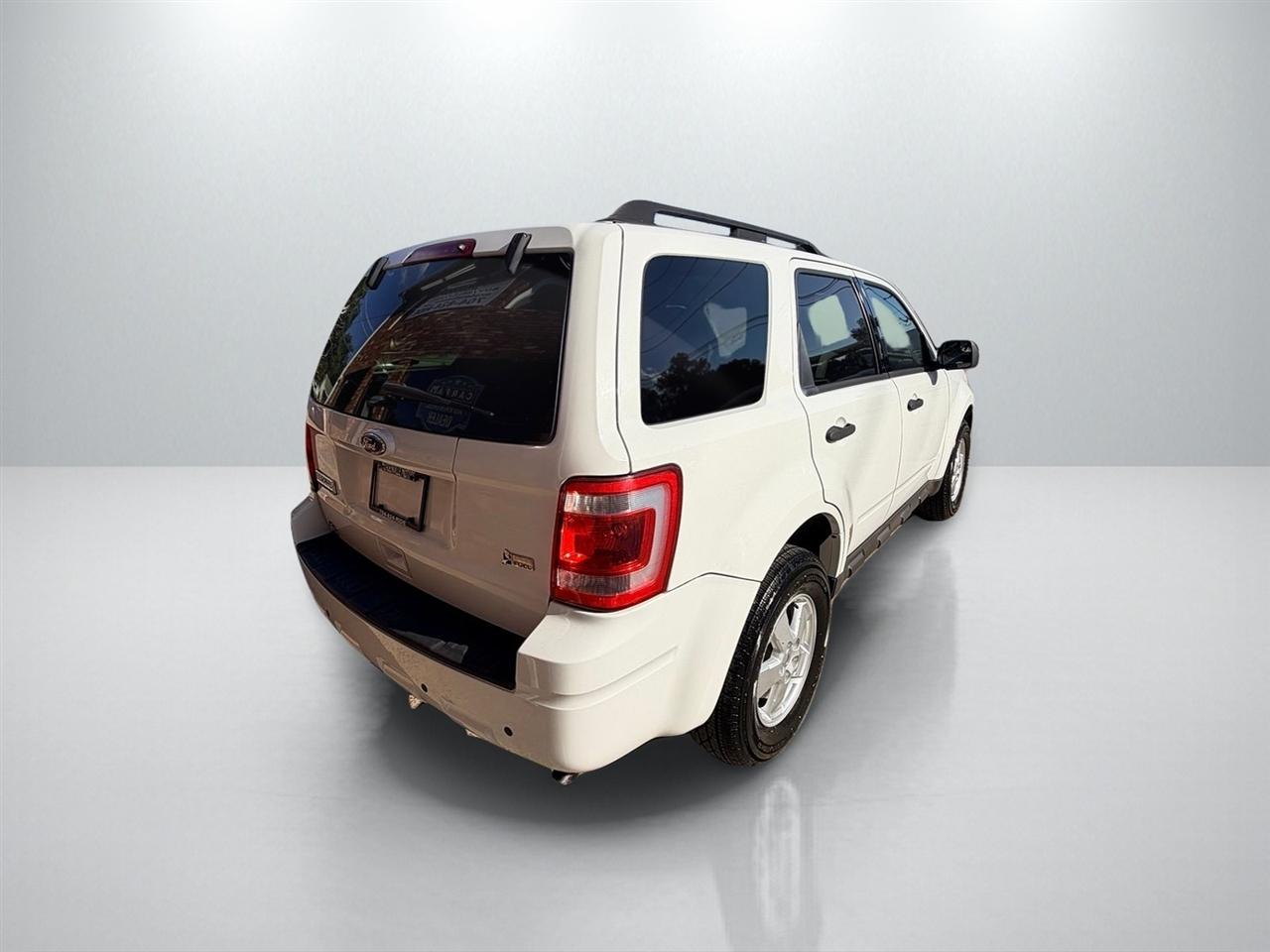 Ford Escape XLT 4WD 2012