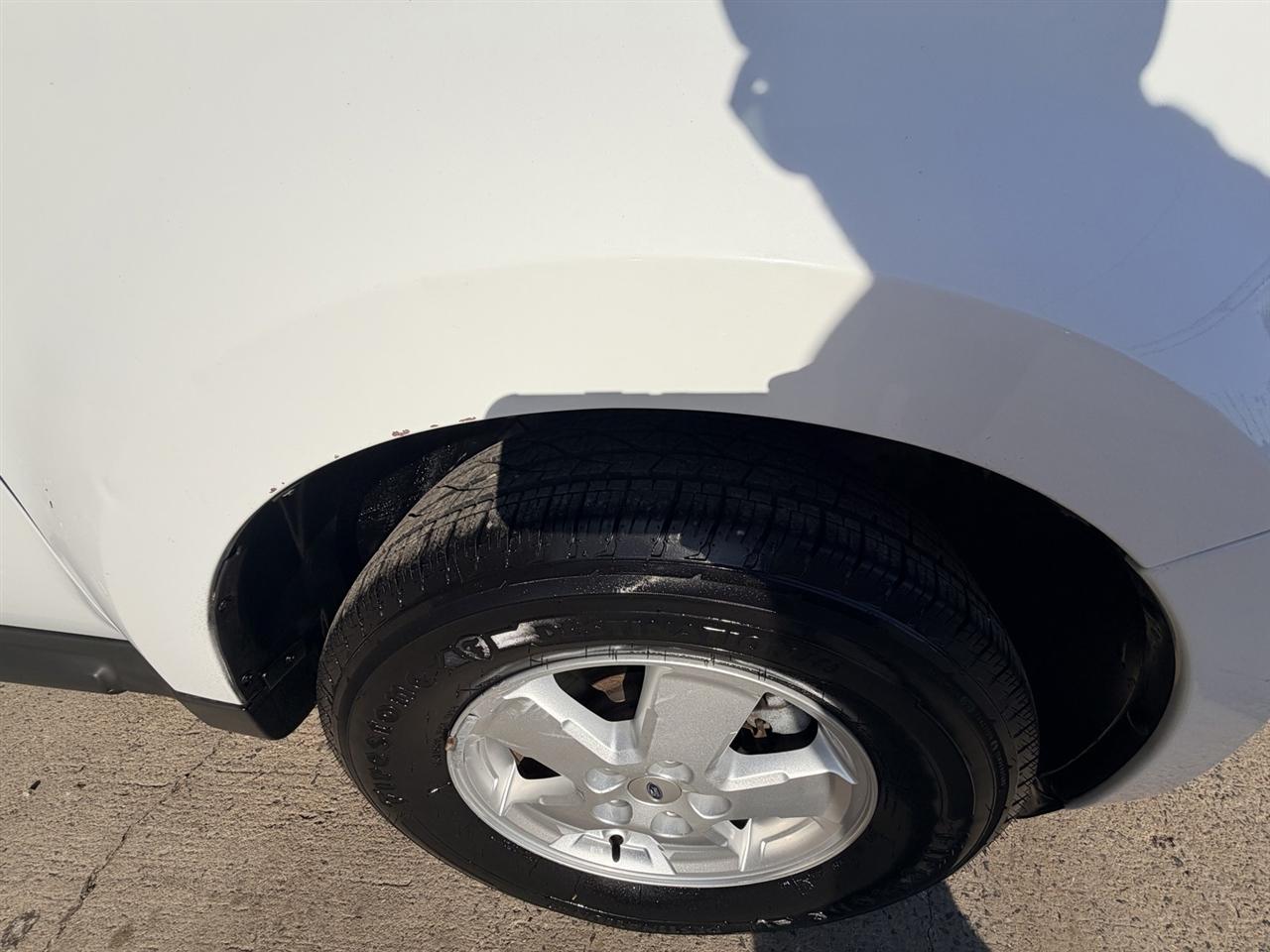 Ford Escape XLT 4WD 2012