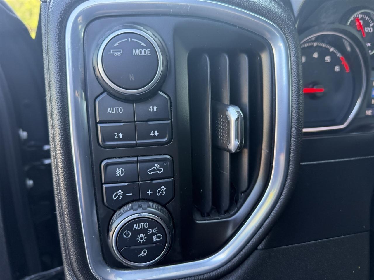 Chevrolet Silverado 2500HD LT Crew Cab 4WD 2021