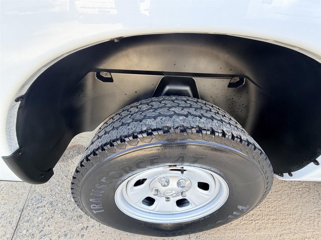 RAM 1500 Tradesman Quad Cab 4WD 2013