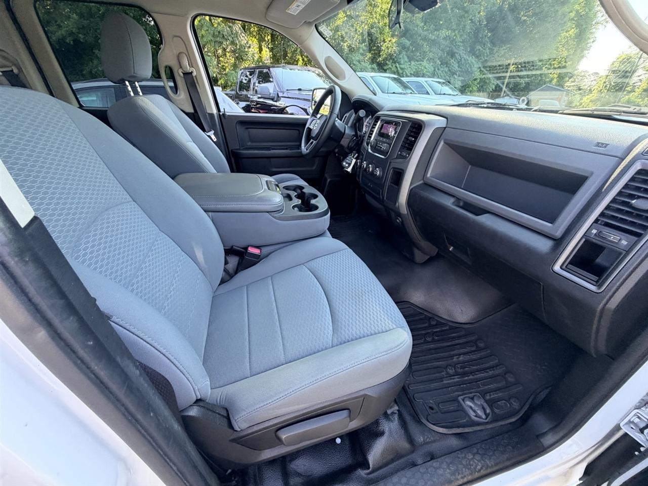 RAM 1500 Tradesman Quad Cab 4WD 2013
