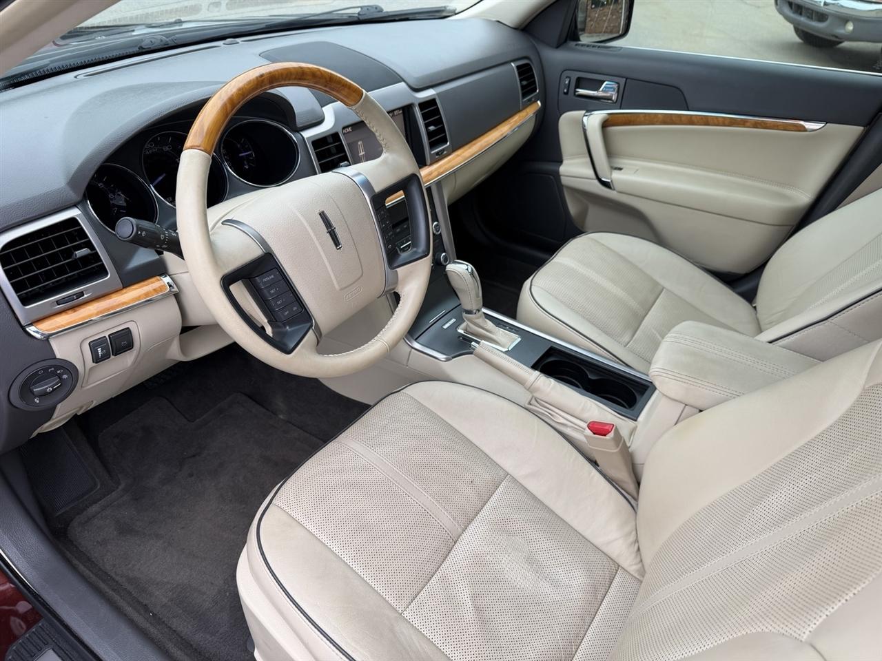 Lincoln MKZ FWD 2012