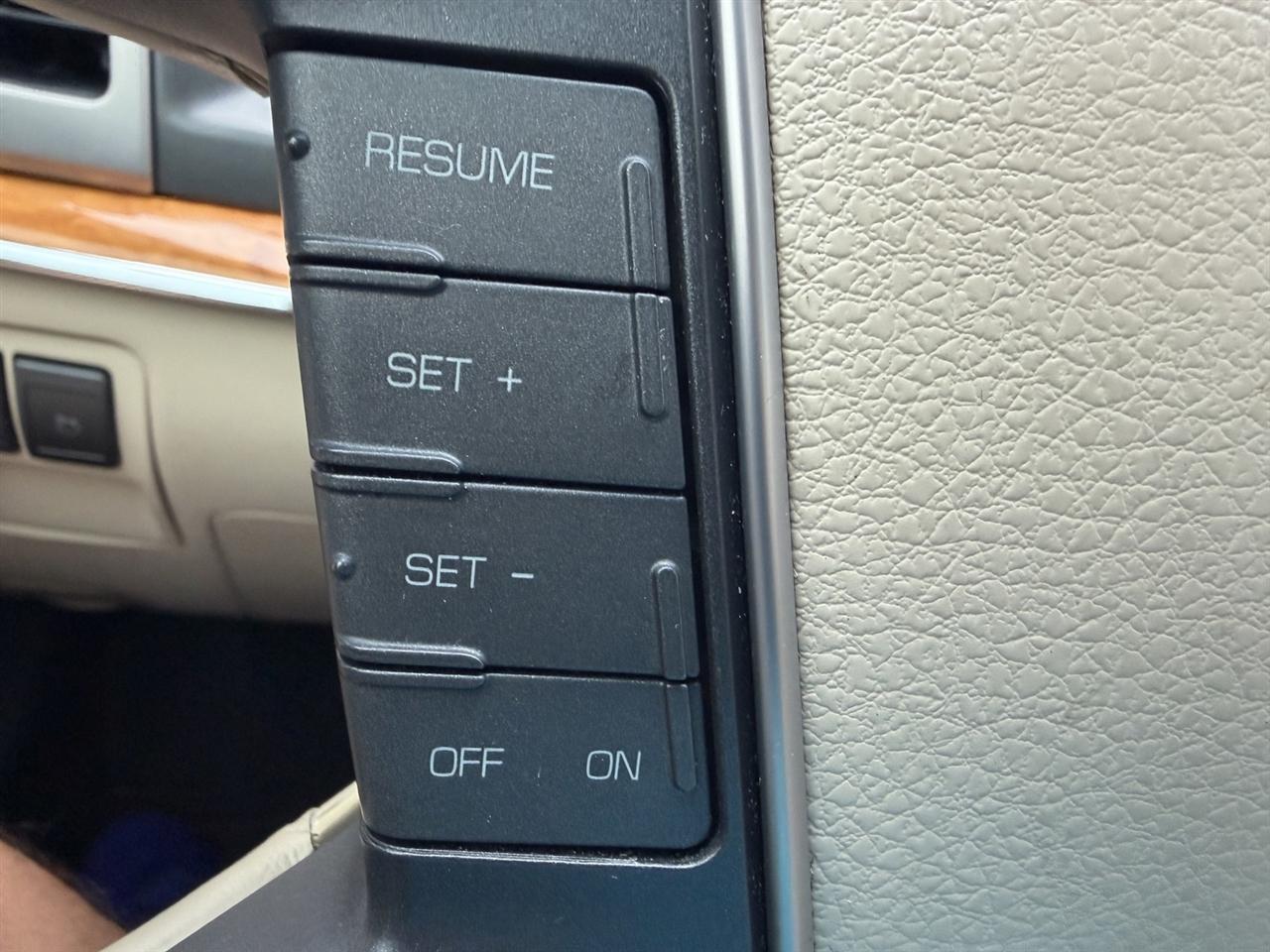Lincoln MKZ FWD 2012