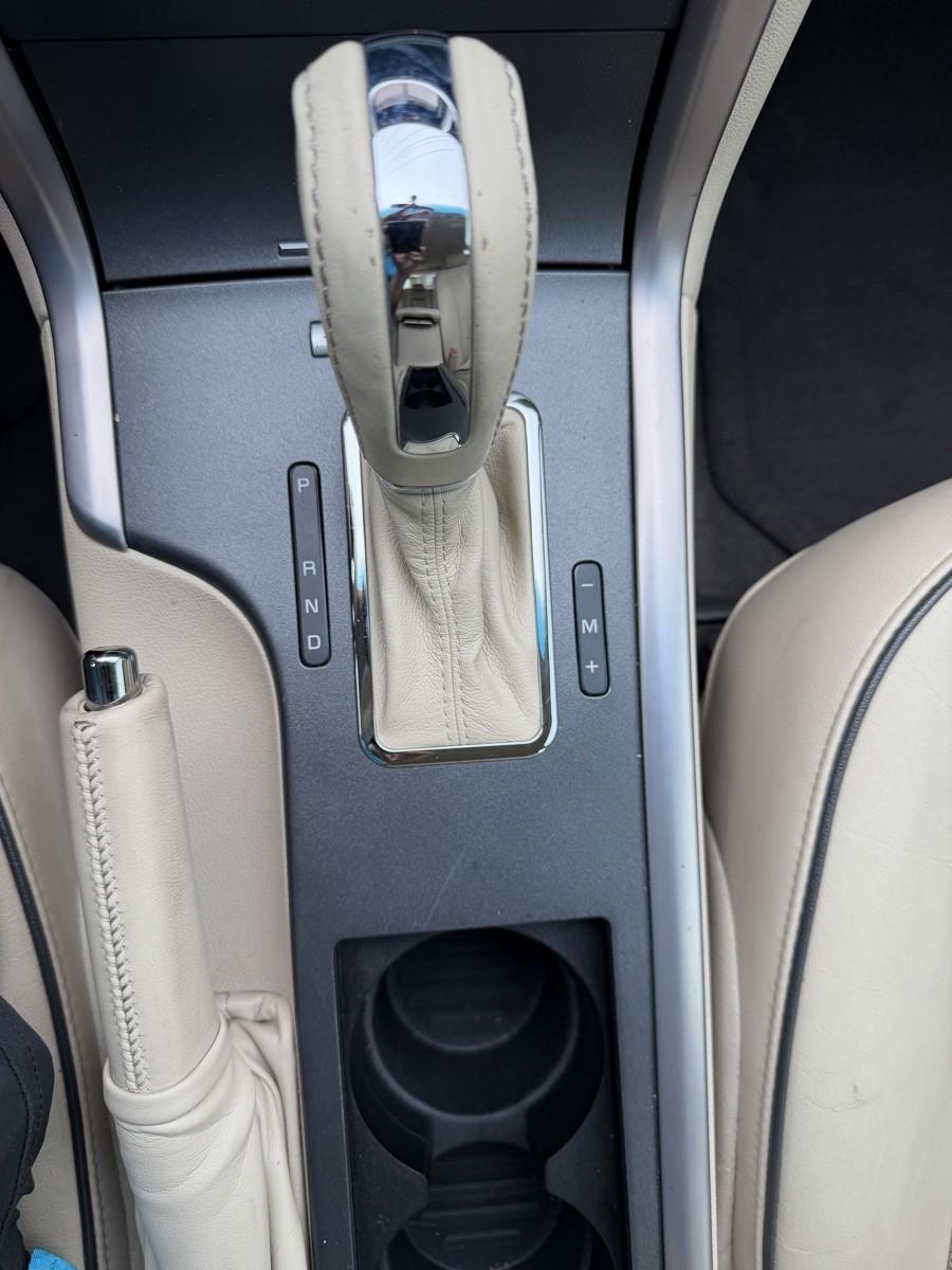 Lincoln MKZ FWD 2012