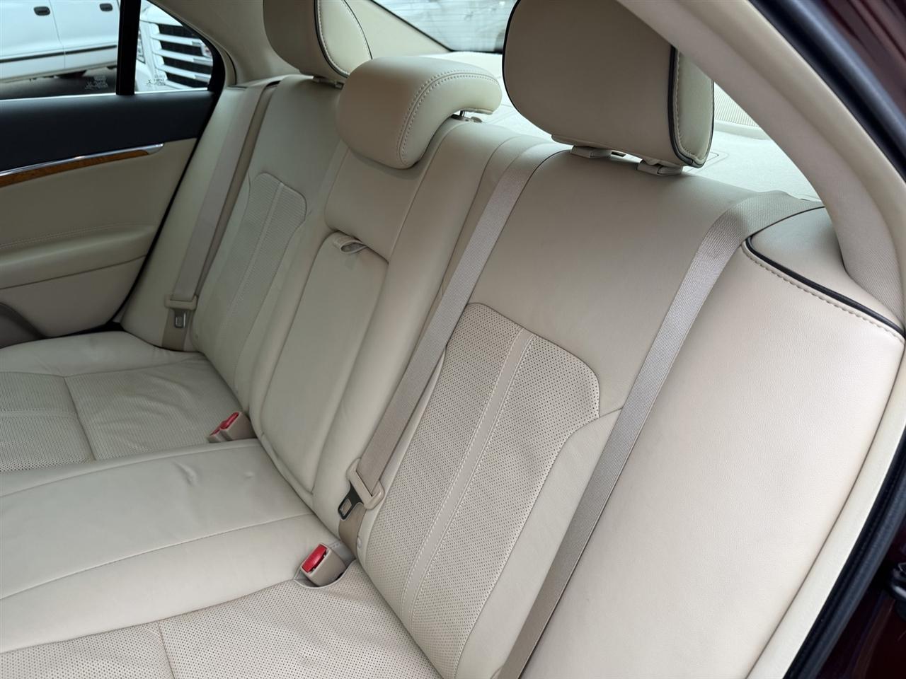 Lincoln MKZ FWD 2012